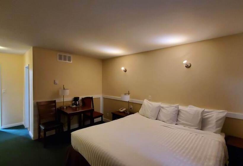 هتل Comox Valley Inn & Suites