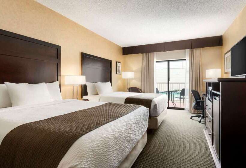 هتل Days Inn By Wyndham Cranbrook Conference Centre