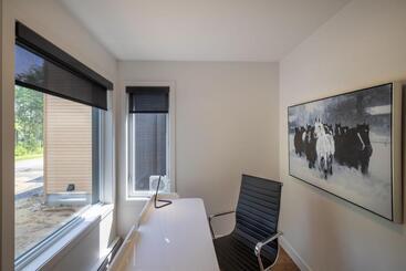 هتل Hebergement Montsteanne Condos