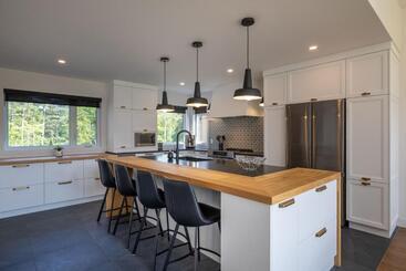 هتل Hebergement Montsteanne Condos