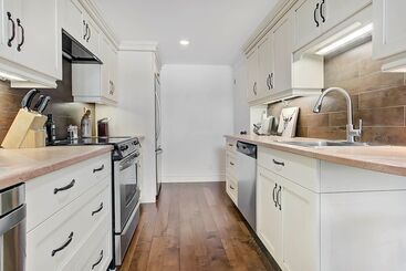 هتل Hebergement Montsteanne Condos