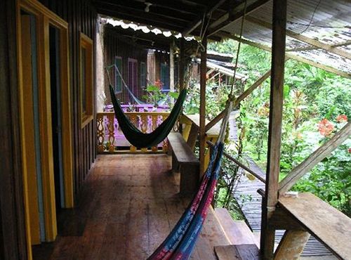 Отель Playa Chiquita Lodge