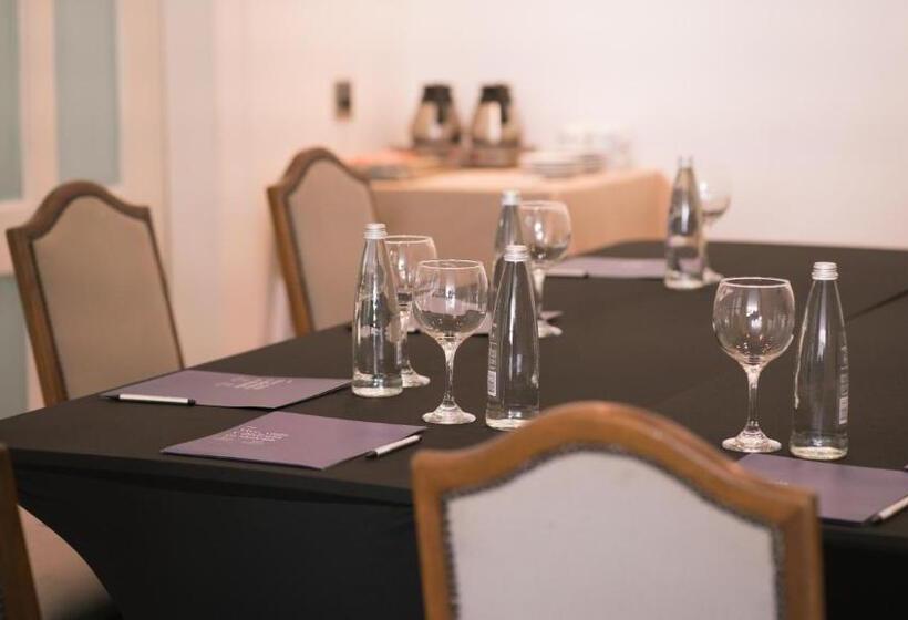 هتل Poblado Plaza