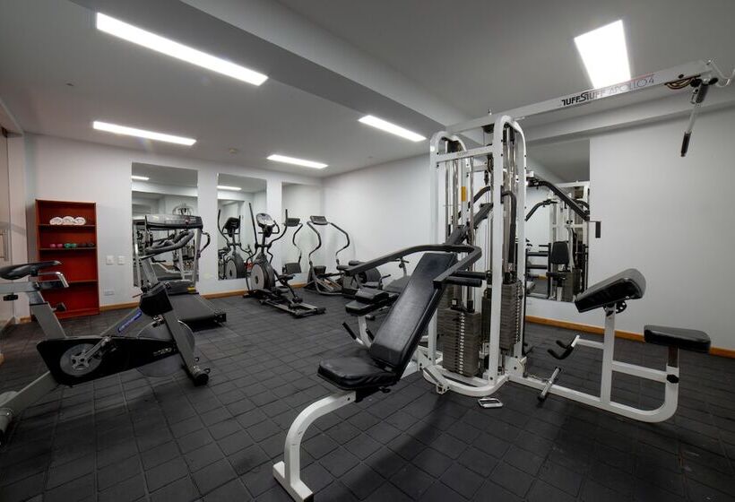 هتل Porton Bogota