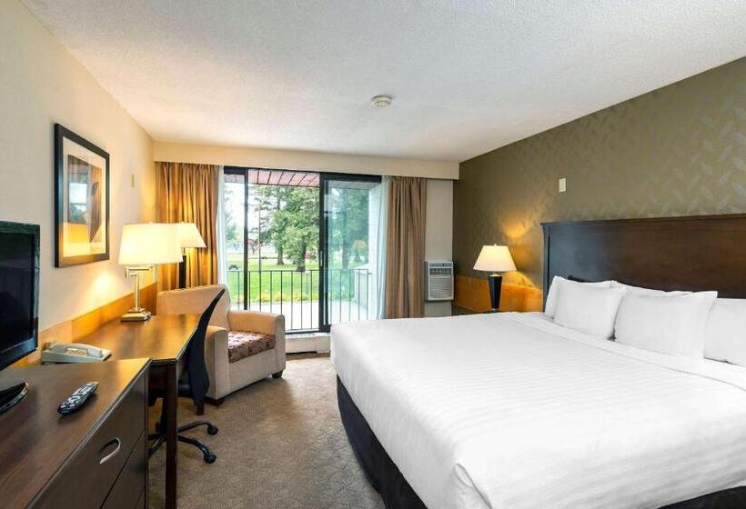 هتل Prestige Riverside Lodge Quesnel