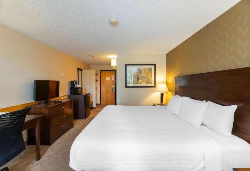 هتل Prestige Riverside Lodge Quesnel
