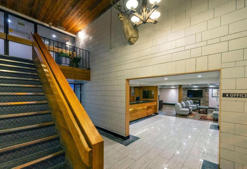 هتل Prestige Riverside Lodge Quesnel