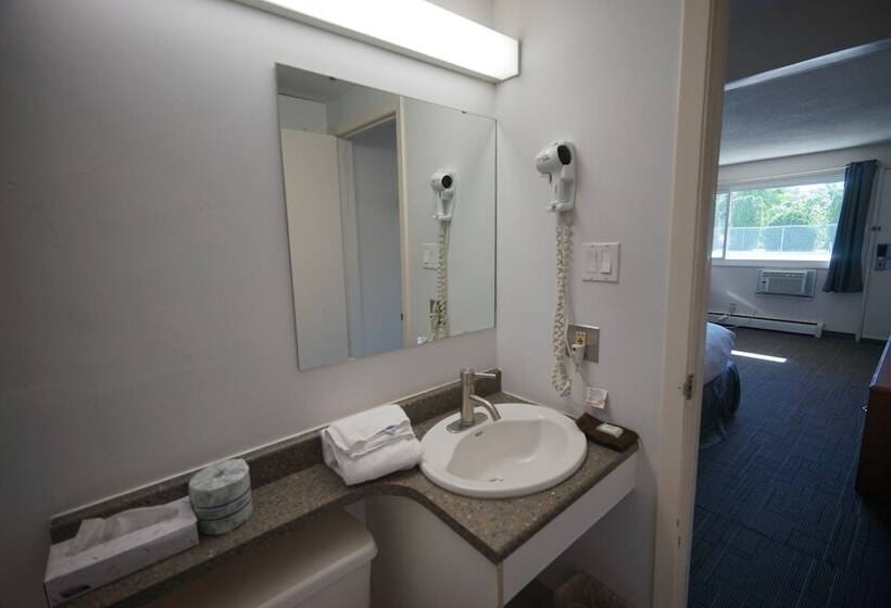 Отель Superlodge Canada