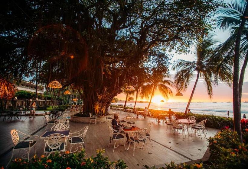 هتل Tamarindo Diria Beach Resort