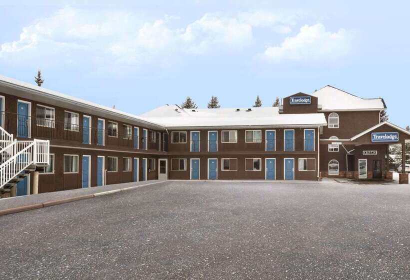 هتل Travelodge By Wyndham Edmonton Airport