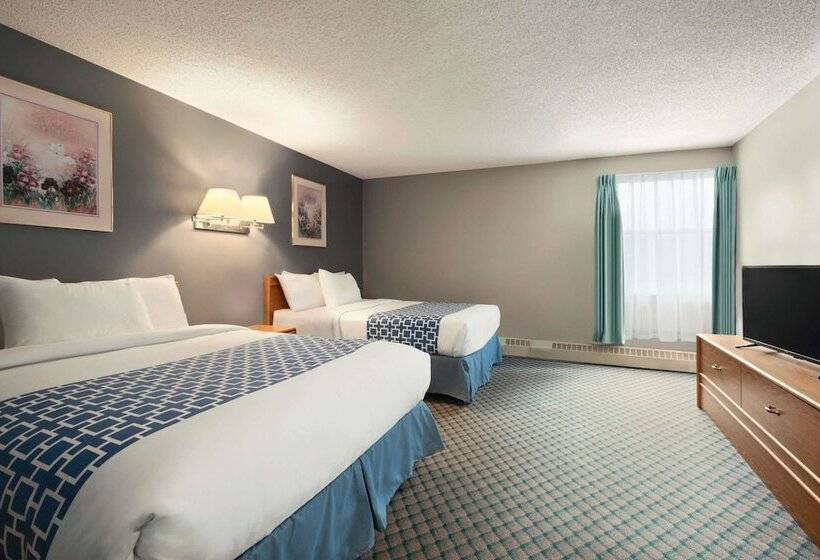ホテル Travelodge By Wyndham Edmonton Airport