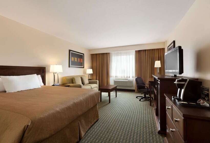 فندق Travelodge By Wyndham Weyburn