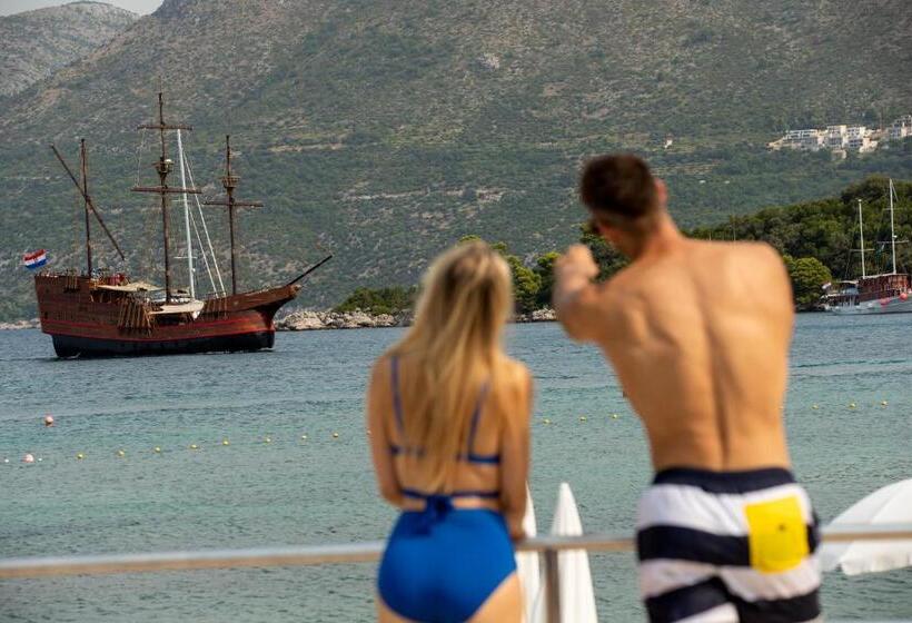 هتل Tui Blue Kalamota Island   All Inclusive