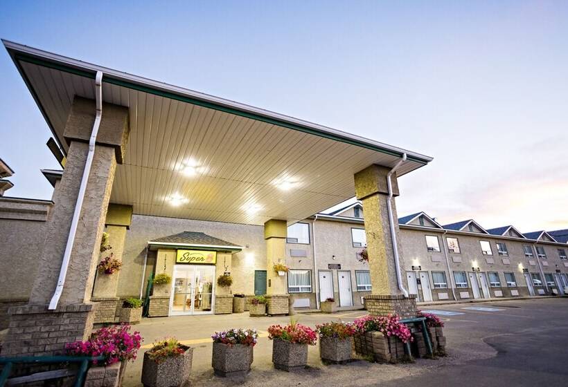 مُتل Super 8 By Wyndham Drayton Valley