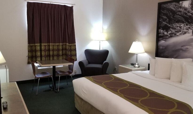 מוטל Super 8 By Wyndham Pincher Creek Ab