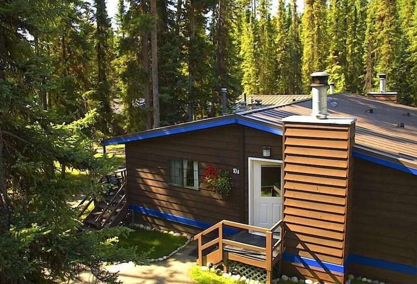 استراحتگاه Sunwapta Falls Rocky Mountain Lodge