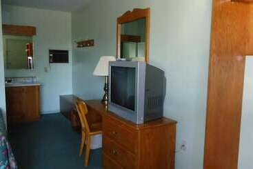 Stiles Motel Hill View