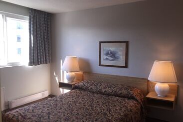 Tyee Village Motel