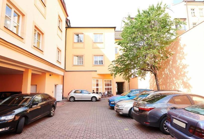 Fotos del hotel Abri:  9