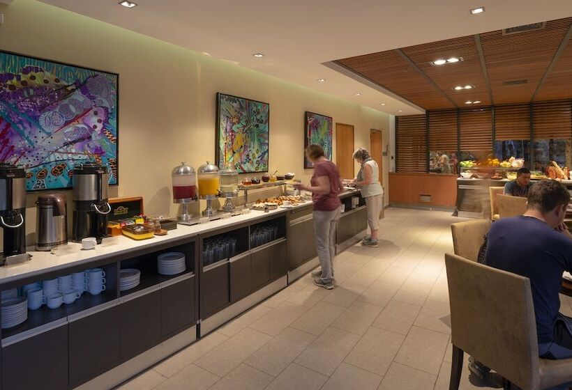 هتل Director Vitacura