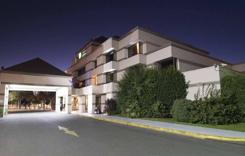 Hotel Holiday Inn Express Temuco