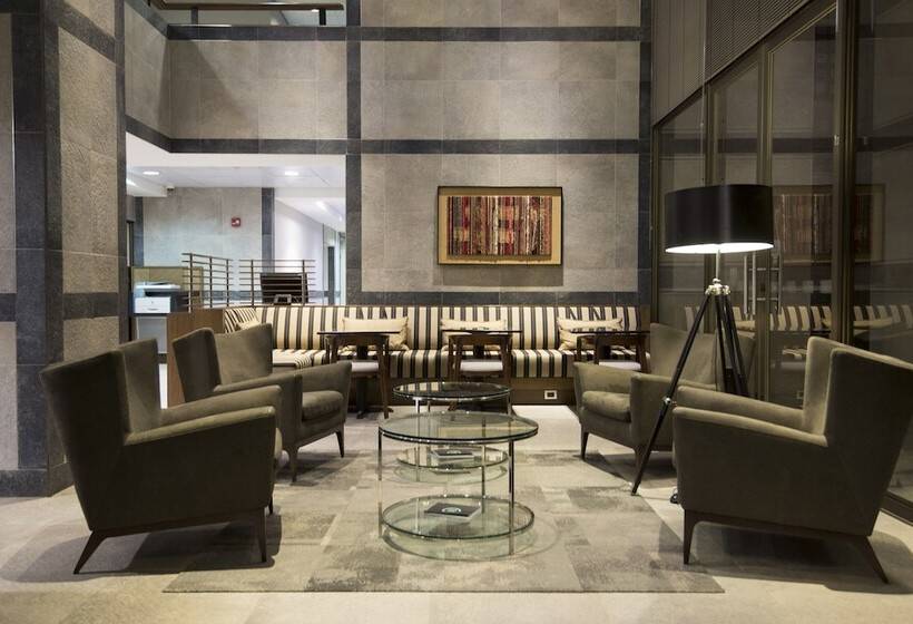 هتل Holiday Inn Express   Temuco, An Ihg