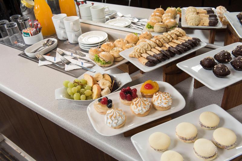 هتل Holiday Inn Express   Temuco, An Ihg