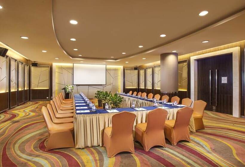 هتل Holiday Inn Hefei By Ihg