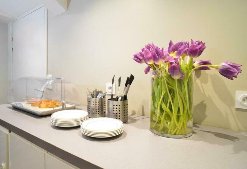 Fotos del hotel Hôtel Ambassadeur:  8