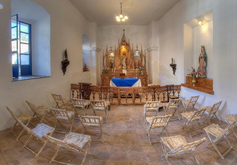 ホテル Hostería Hacienda Pinsaqui