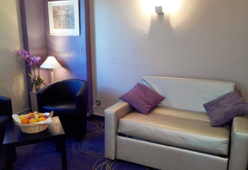هتل Hôtel Christina Lourdes