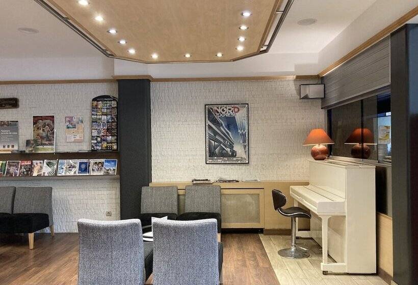 هتل Hôtel Christina Lourdes