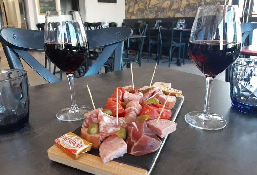 Brit Hotel Reims La Neuvillette