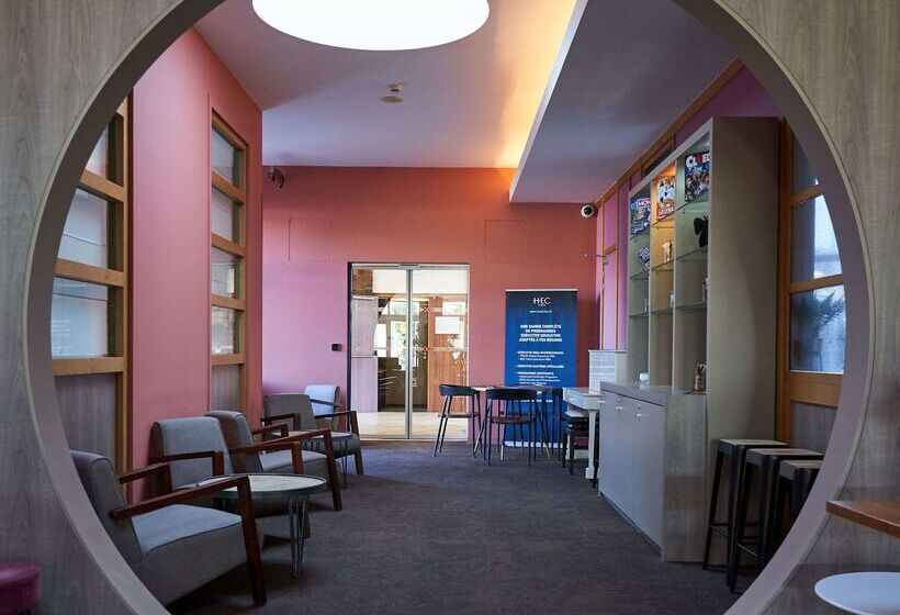 هتل Best Western Plus Paris Saclay