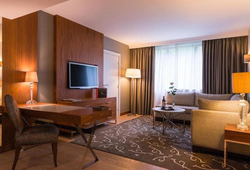 Hotel Crowne Plaza Paris Neuilly, An Ihg