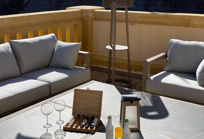 هتل Domaine De Rochebois & Spa Nuxe