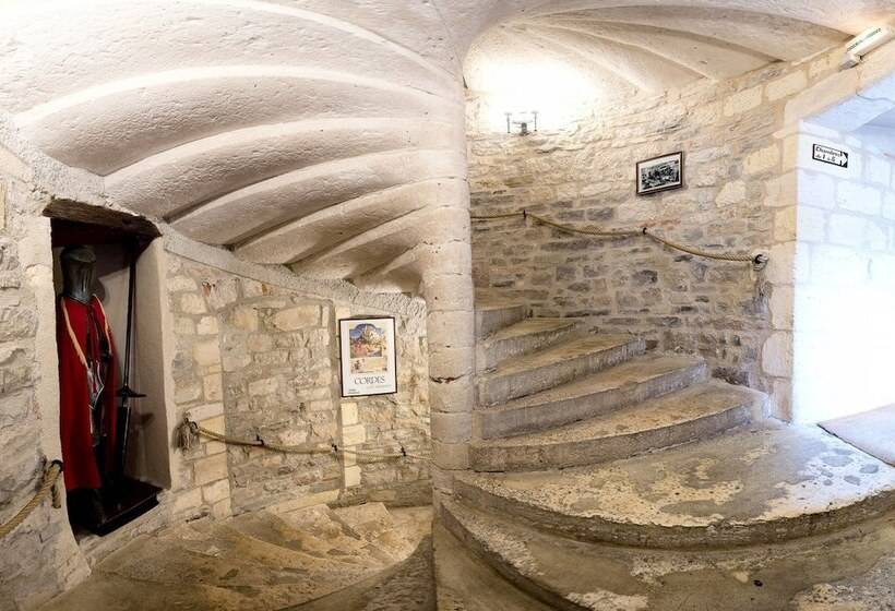 هتل Hostellerie Du Vieux Cordes