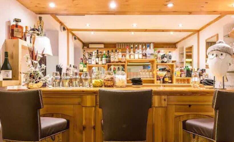هتل Hôtel Les Sherpas