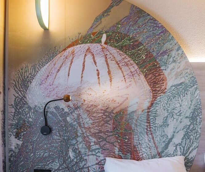 هتل Ibis Styles Antibes