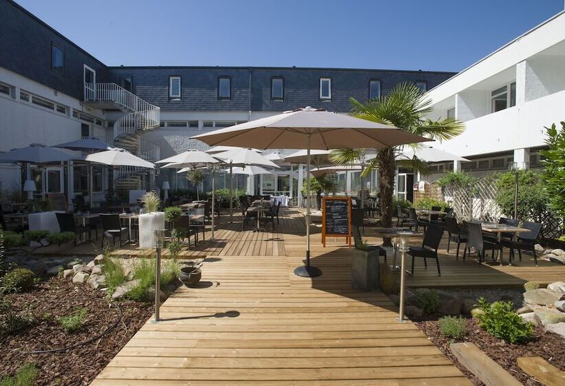 בית מלון כפרי Ibis Styles Poitiers Nord