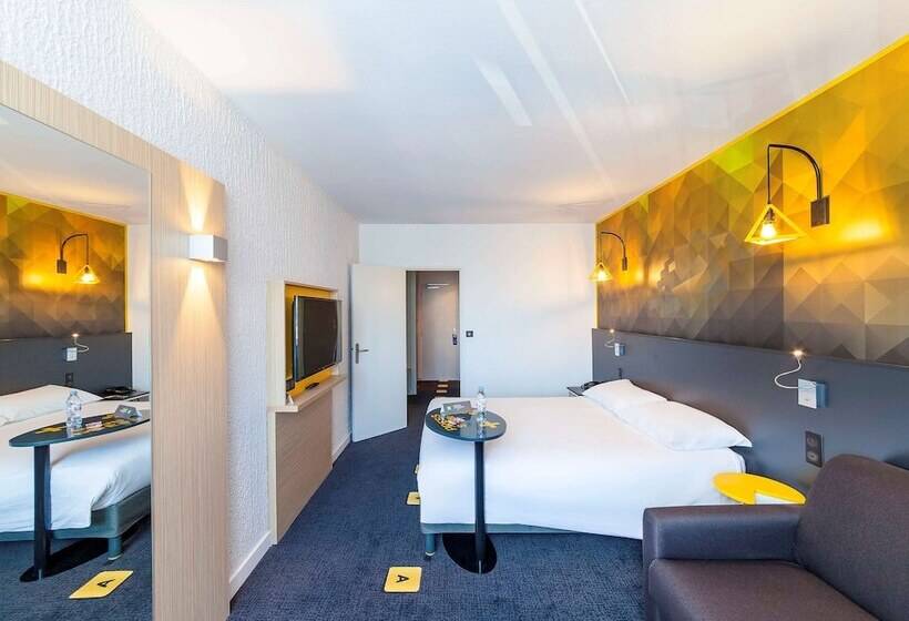 בית מלון כפרי Ibis Styles Poitiers Nord