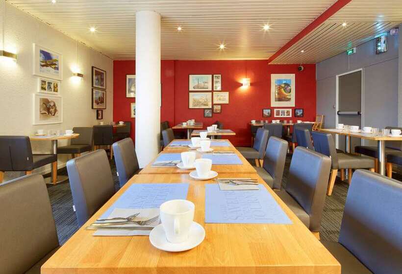 هتل Kyriad Hôtel Orly Aéroport   Athis Mons
