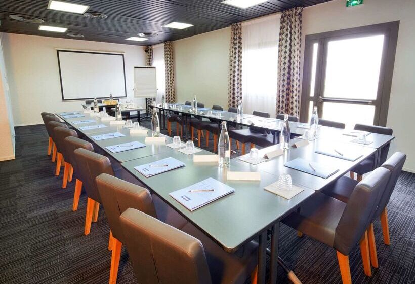 هتل Kyriad Hôtel Orly Aéroport   Athis Mons