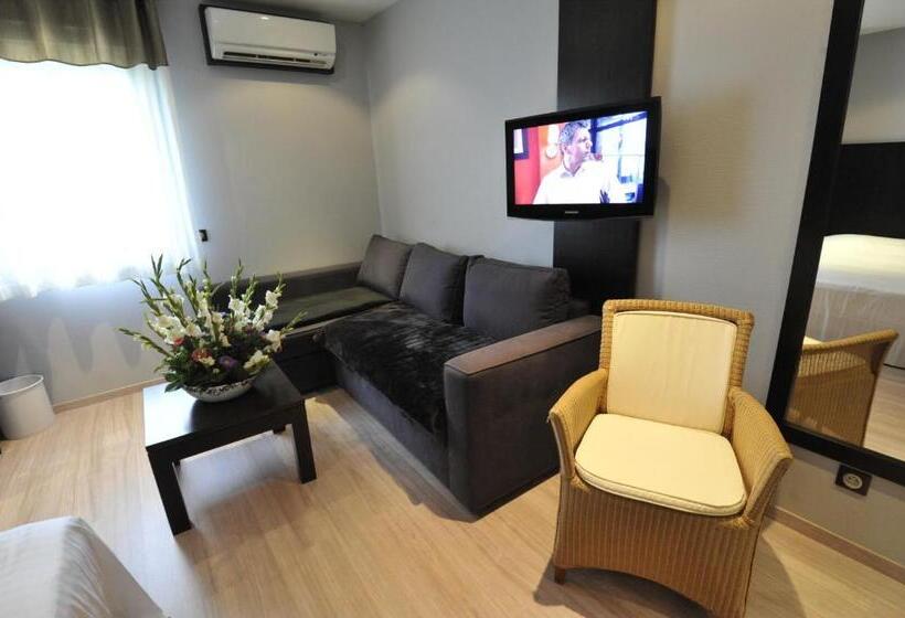 هتل Logis Cottage