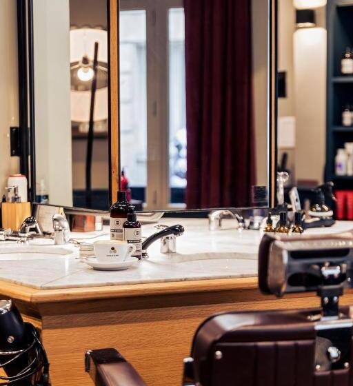 هتل Hôtel Mathis Elysées