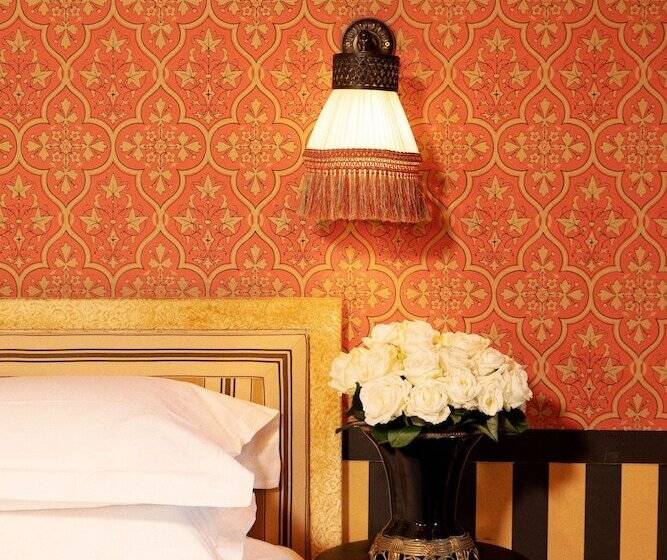 Fotos del hotel Hôtel Bourg Tibourg:  8