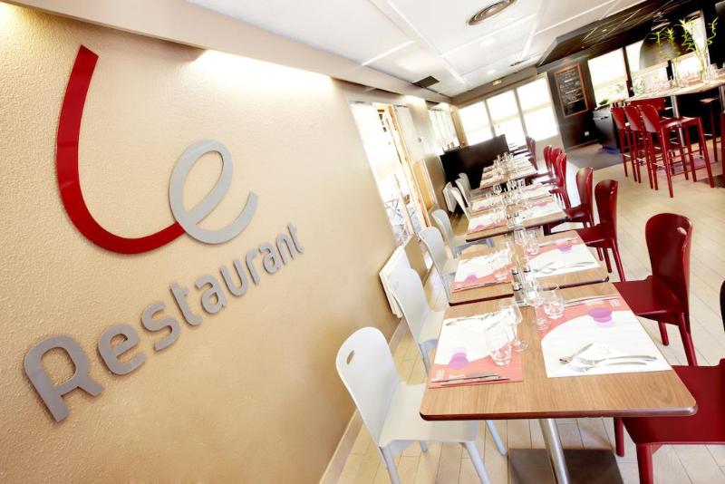 هتل Campanile Lille Nord  Wasquehal