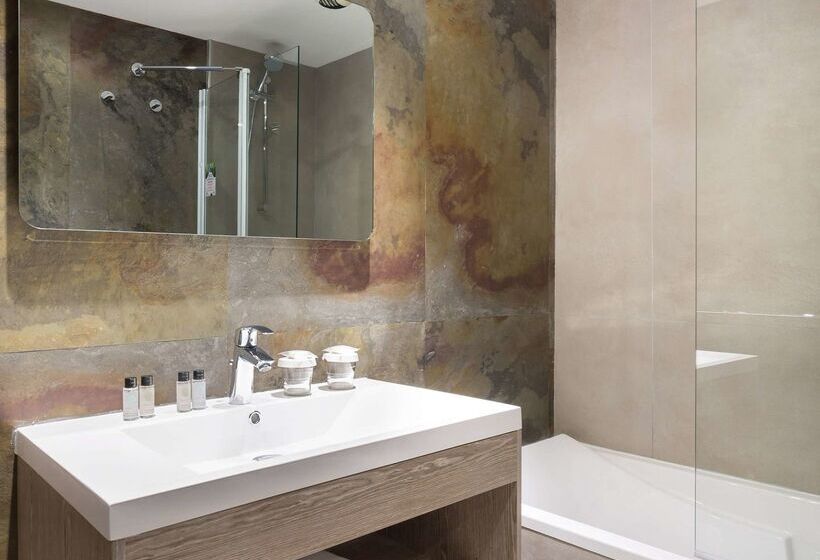 هتل Hôtel Birdy By Happyculture