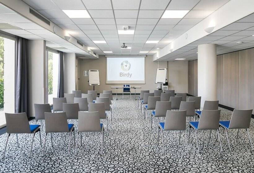 هتل Hôtel Birdy By Happyculture