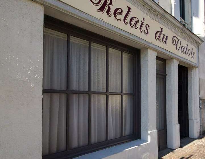 هتل Hôtel Le Valois, Cognac Centre